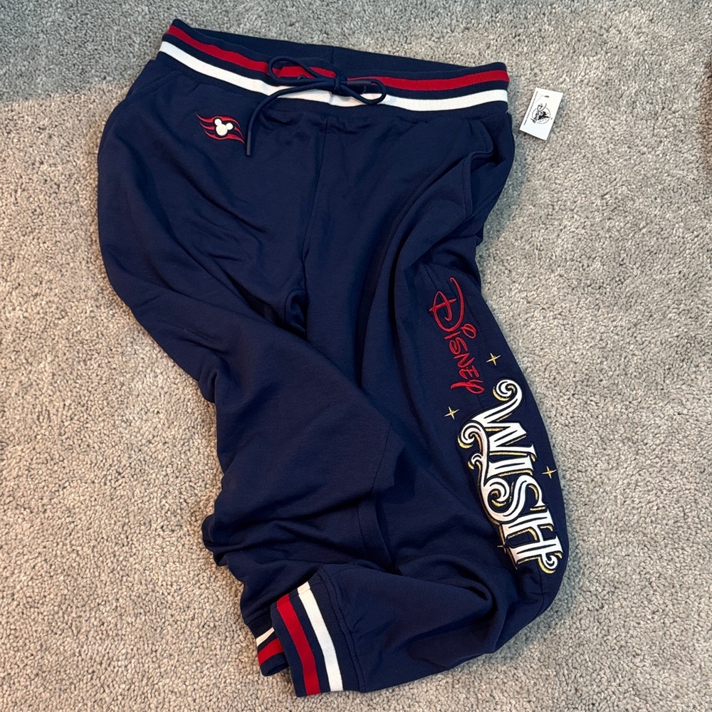 Disney Wish joggers